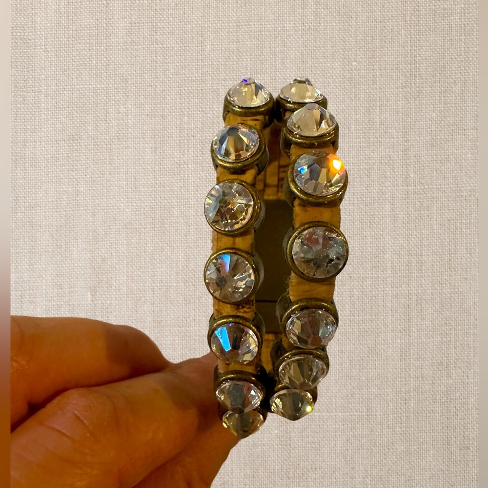 Heet cork bracelet with gemstones